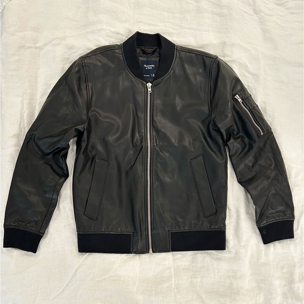Abercrombie Men's Black Vegan Leather Bomber Jacket with quilted lining.